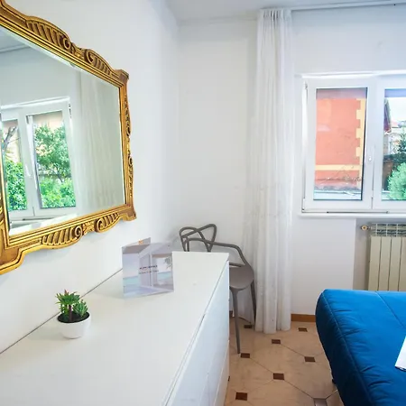 Matteo's Flat - Happy * San Remo